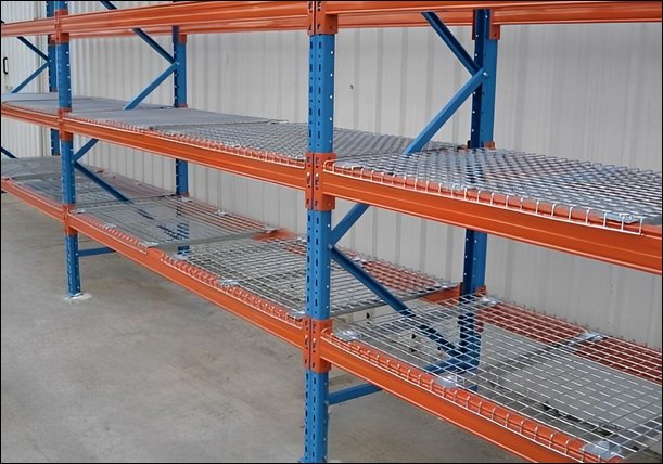 Heavy duty wire shelving rack for storage